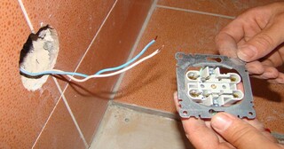 Замена розеток в Каспийске в октябре