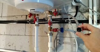 Установка накопительного водонагревателя в Каспийске в октябре